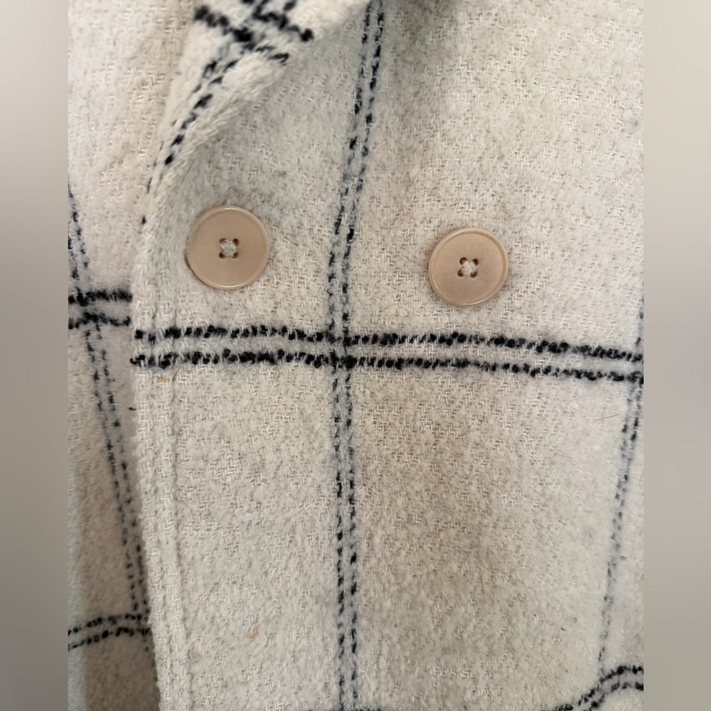 Banana Republic Bouclé Cocoon Wool Oversized Pea Coat in Windowpane Check - Picture 8 of 9